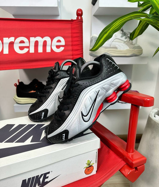 Hombre Nlk shox