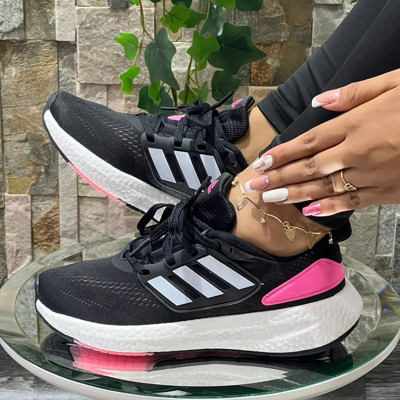 Dama Ultraboost